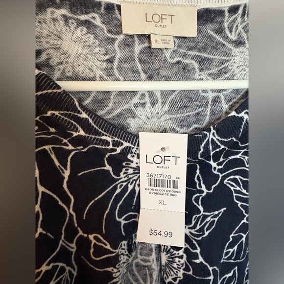NWT LOFT Navy and White Floral Cardigan - Picture 2 of 5